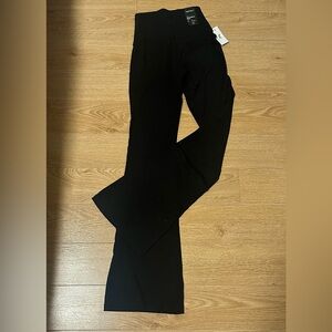 Brand new TNA CHILL FLARE HIGH RISE leggings